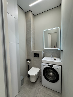 Продам трехкомнатную (3-комн.) квартиру, Братьев Весниных б-р, 1, Москва г