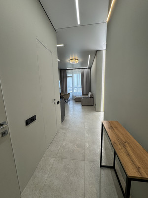 Продам трехкомнатную (3-комн.) квартиру, Братьев Весниных б-р, 1, Москва г
