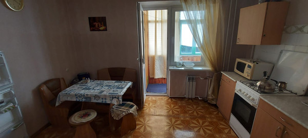 Продам двухкомнатную (2-комн.) квартиру, Газовиков ул, 1, Небуг с