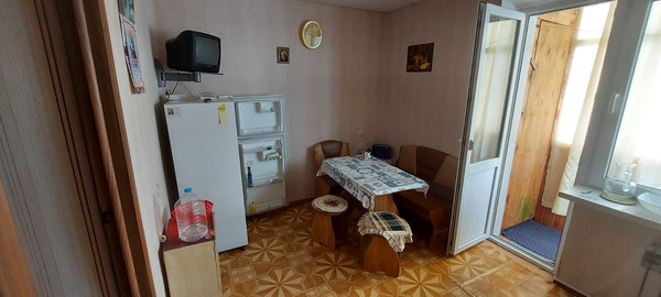 Продам двухкомнатную (2-комн.) квартиру, Газовиков ул, 1, Небуг с