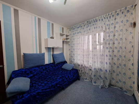 Продам трехкомнатную (3-комн.) квартиру, Великой Победы б-р, 28, Волгодонск г