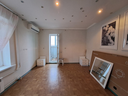 Продам трехкомнатную (3-комн.) квартиру, Великой Победы б-р, 28, Волгодонск г