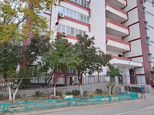 Продам трехкомнатную (3-комн.) квартиру, Великой Победы б-р, 28, Волгодонск г