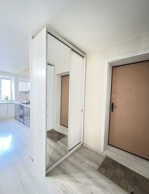 Продам трехкомнатную (3-комн.) квартиру, Дружбы ул, 87б, Йошкар-Ола г