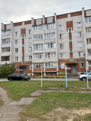 Продам трехкомнатную (3-комн.) квартиру, Дружбы ул, 87б, Йошкар-Ола г