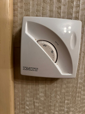 Продам двухкомнатную (2-комн.) квартиру, Бела Куна ул, 5, Симферополь г