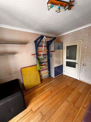 Продам двухкомнатную (2-комн.) квартиру, Бела Куна ул, 5, Симферополь г