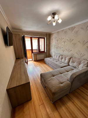 Продам двухкомнатную (2-комн.) квартиру, Бела Куна ул, 5, Симферополь г