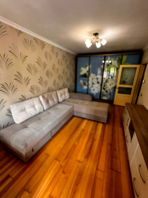 Продам двухкомнатную (2-комн.) квартиру, Бела Куна ул, 5, Симферополь г