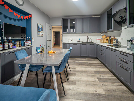 Продам трехкомнатную (3-комн.) квартиру, Преображенская ул, 4, Люберцы г