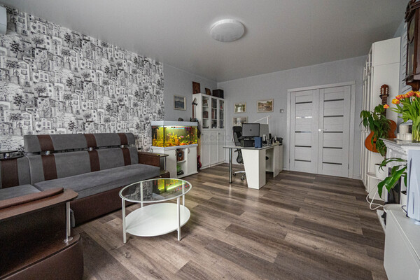 Продам трехкомнатную (3-комн.) квартиру, Преображенская ул, 4, Люберцы г