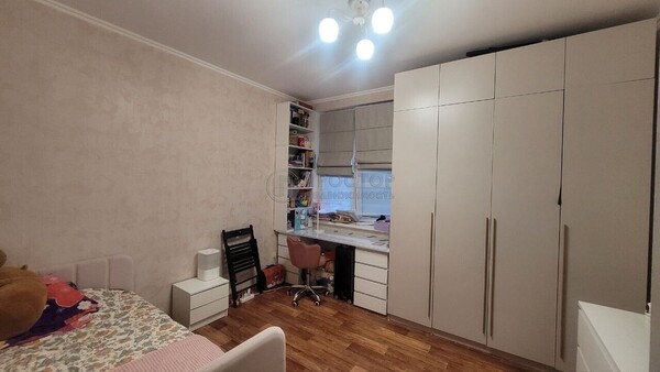 Продам двухкомнатную (2-комн.) квартиру, Радужная ул, 2, Видное г