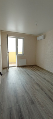 Продам двухкомнатную (2-комн.) квартиру, Адмиралтейский б-р, 3к2, Краснодар г