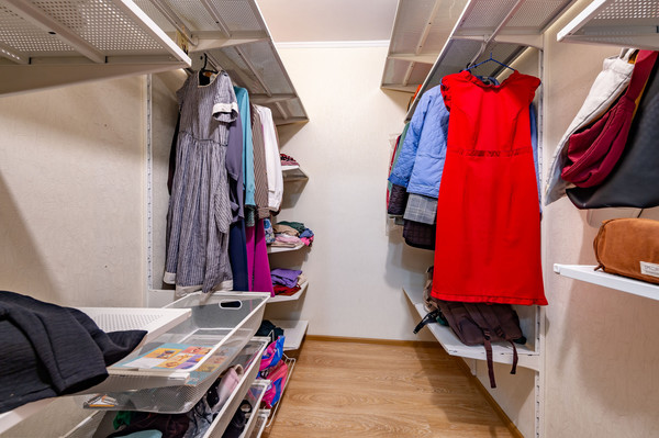 Продам однокомнатную (1-комн.) квартиру, Дачный пр-кт, 4Ак3, Санкт-Петербург г