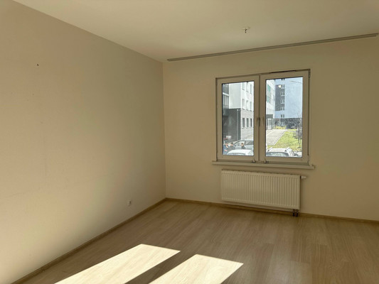 Продам однокомнатную (1-комн.) квартиру, Латвийская ул, 58к3, Екатеринбург г