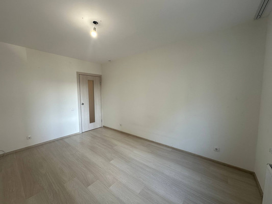 Продам однокомнатную (1-комн.) квартиру, Латвийская ул, 58к3, Екатеринбург г