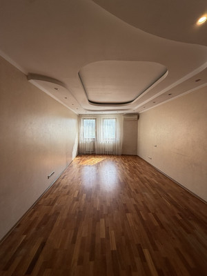 Продам трехкомнатную (3-комн.) квартиру, Карамышевская наб, 20к1, Москва г