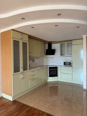 Продам трехкомнатную (3-комн.) квартиру, Карамышевская наб, 20к1, Москва г