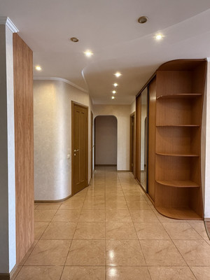 Продам трехкомнатную (3-комн.) квартиру, Карамышевская наб, 20к1, Москва г