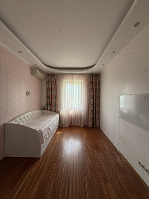 Продам трехкомнатную (3-комн.) квартиру, Карамышевская наб, 20к1, Москва г