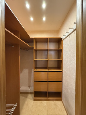 Продам трехкомнатную (3-комн.) квартиру, Карамышевская наб, 20к1, Москва г