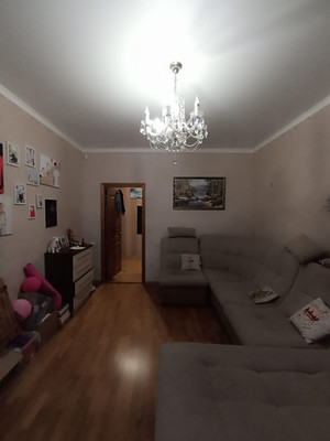 Продам трехкомнатную (3-комн.) квартиру, Октябрьское ш, 1А, Волгодонск г