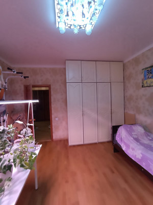 Продам трехкомнатную (3-комн.) квартиру, Октябрьское ш, 1А, Волгодонск г