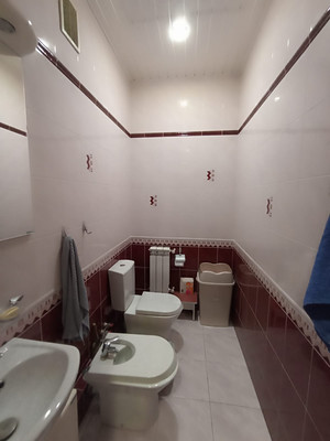 Продам трехкомнатную (3-комн.) квартиру, Октябрьское ш, 1А, Волгодонск г