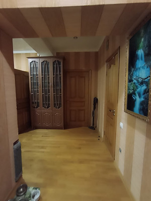 Продам трехкомнатную (3-комн.) квартиру, Октябрьское ш, 1А, Волгодонск г