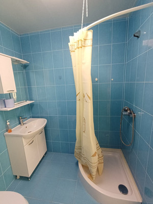 Продам коммерческое помещение 150 м2, Большая Морская ул, Мирный пгт