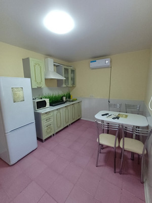 Продам коммерческое помещение 150 м2, Большая Морская ул, Мирный пгт