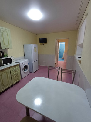 Продам коммерческое помещение 150 м2, Большая Морская ул, Мирный пгт