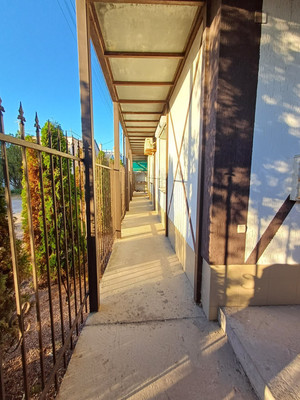 Продам коммерческое помещение 150 м2, Большая Морская ул, Мирный пгт