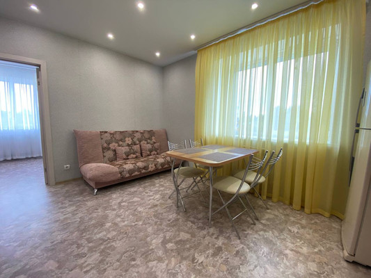 Продам однокомнатную (1-комн.) квартиру, Гагарина ул, 151, Ханты-Мансийск г