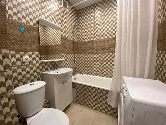 Продам однокомнатную (1-комн.) квартиру, Гагарина ул, 151, Ханты-Мансийск г