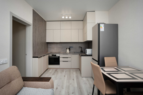 Продам двухкомнатную (2-комн.) квартиру, Самаровская ул, 10, Ханты-Мансийск г