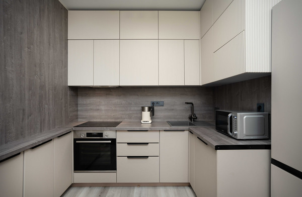 Продам двухкомнатную (2-комн.) квартиру, Самаровская ул, 10, Ханты-Мансийск г