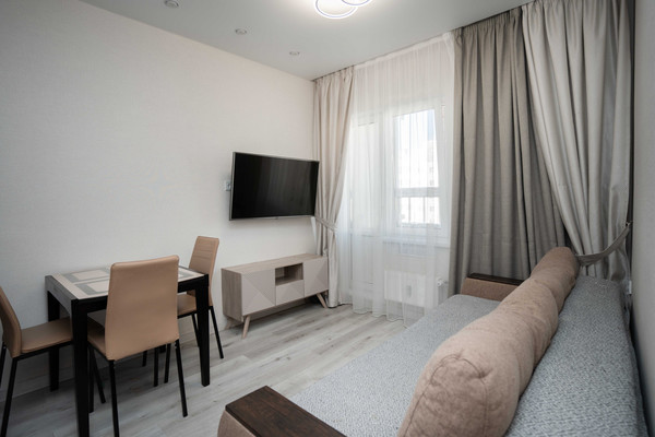 Продам двухкомнатную (2-комн.) квартиру, Самаровская ул, 10, Ханты-Мансийск г