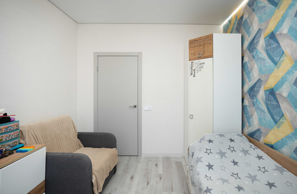 Продам двухкомнатную (2-комн.) квартиру, Самаровская ул, 10, Ханты-Мансийск г