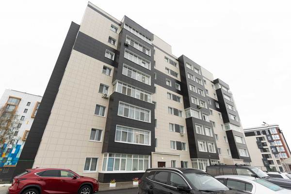 Продам двухкомнатную (2-комн.) квартиру, Комсомольская ул, 58, Ханты-Мансийск г
