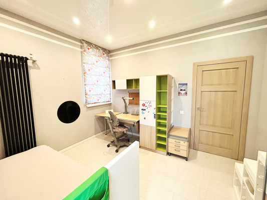 Сдам трехкомнатную (3-комн.) квартиру, Революции ул, 21кА, Пермь г