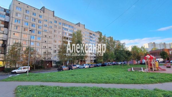 Продам двухкомнатную (2-комн.) квартиру, Энтузиастов пр-кт, 47к1Б, Санкт-Петербург г