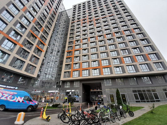 Продам однокомнатную (1-комн.) квартиру, Толубеевский проезд, 8к2, Парголово п