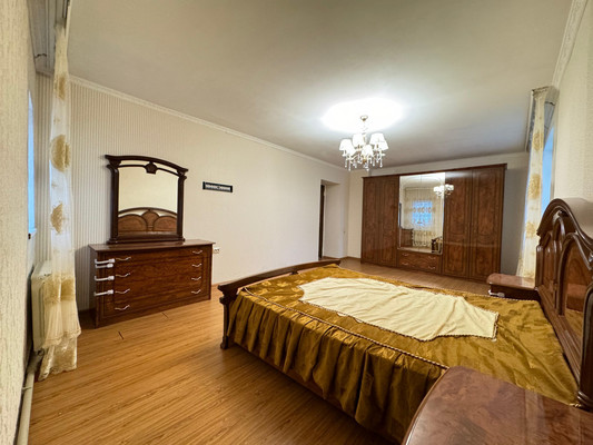 Продам многокомнатную квартиру, Мальбахова ул, 15, Нальчик г