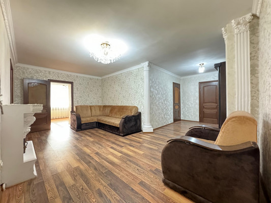 Продам многокомнатную квартиру, Мальбахова ул, 15, Нальчик г