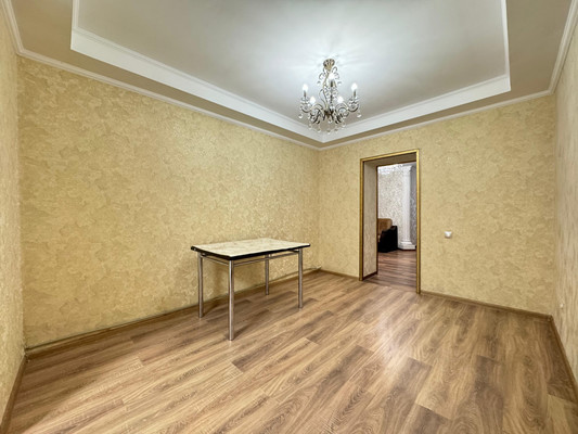 Продам многокомнатную квартиру, Мальбахова ул, 15, Нальчик г