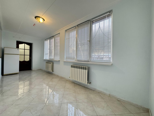 Продам многокомнатную квартиру, Мальбахова ул, 15, Нальчик г