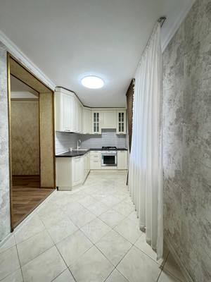 Продам многокомнатную квартиру, Мальбахова ул, 15, Нальчик г