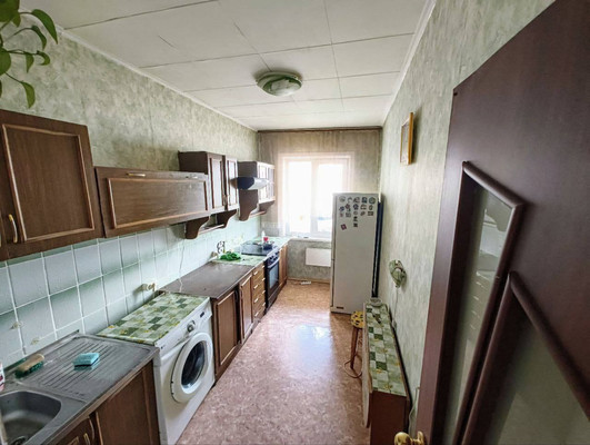Продам трехкомнатную (3-комн.) квартиру, Баумана ул, 181, Иркутск г