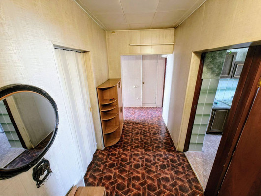 Продам трехкомнатную (3-комн.) квартиру, Баумана ул, 181, Иркутск г